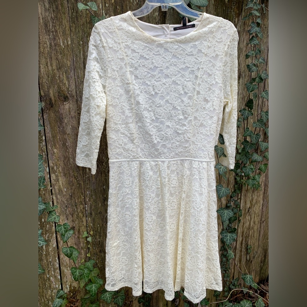 Sweet and Sexy Victoria’s Secret backless lace dress